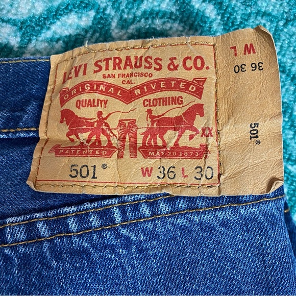 Levi’s 501 Wallet Worn Pocket Jeans - Picture 8 of 16